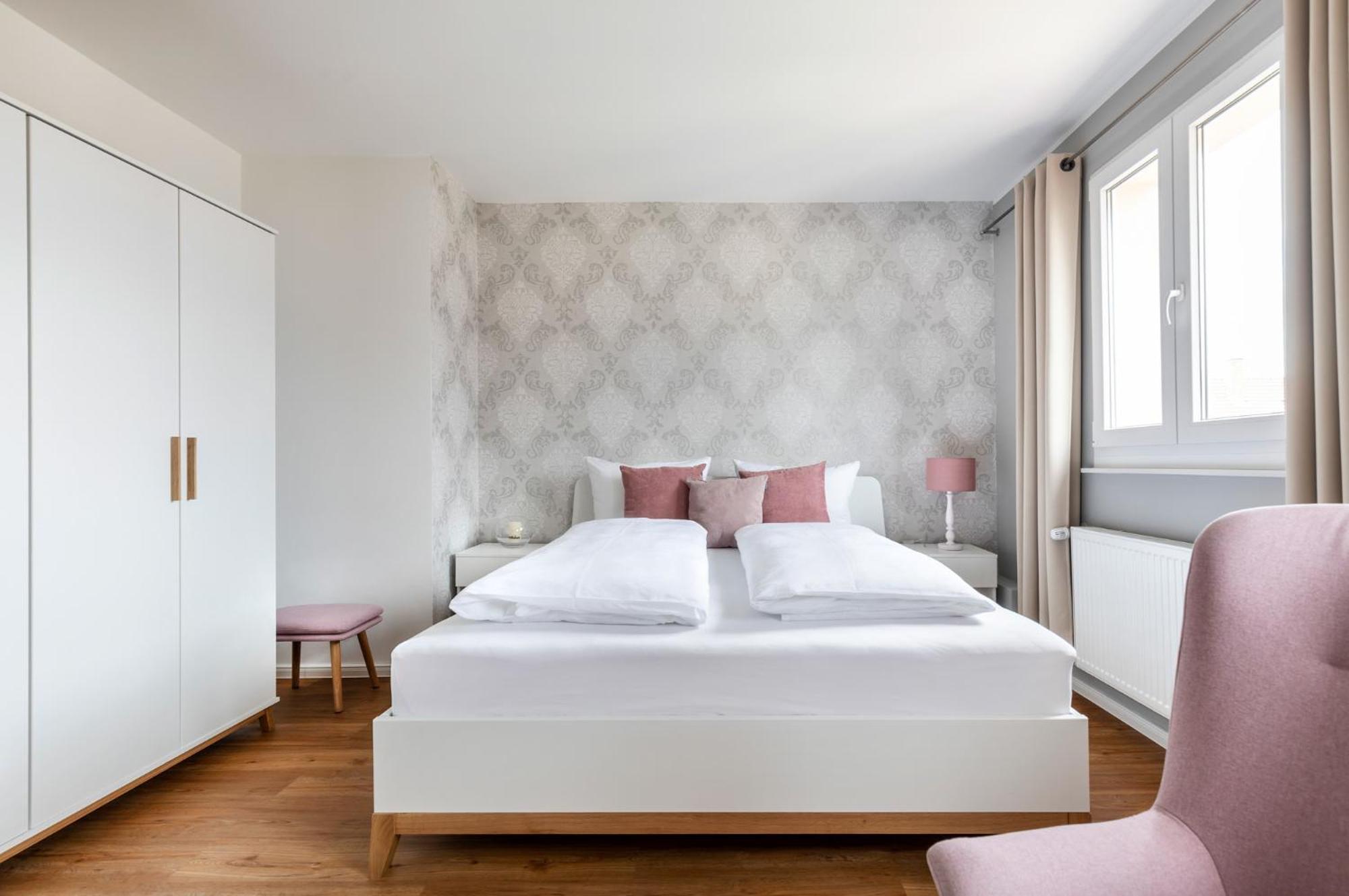 Primera Zimmer Mit Gemeinschaftsbad Зінген Екстер'єр фото